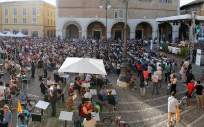 Piazza XX Settembre, storia e simboli del centro di Fano